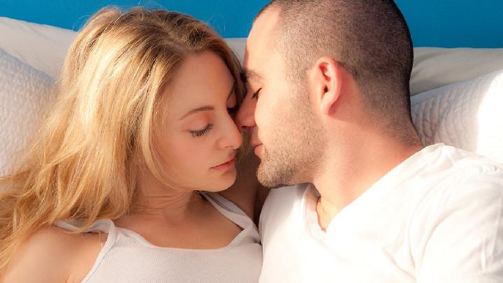 女性睡眠不足会导致卵巢早衰吗？保养卵巢吃什么好？