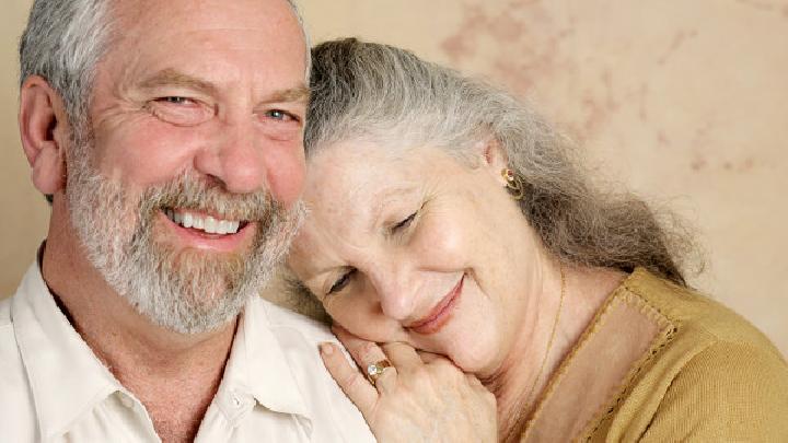 年轻人用避孕套注意什么 四种避孕方法会破坏女性